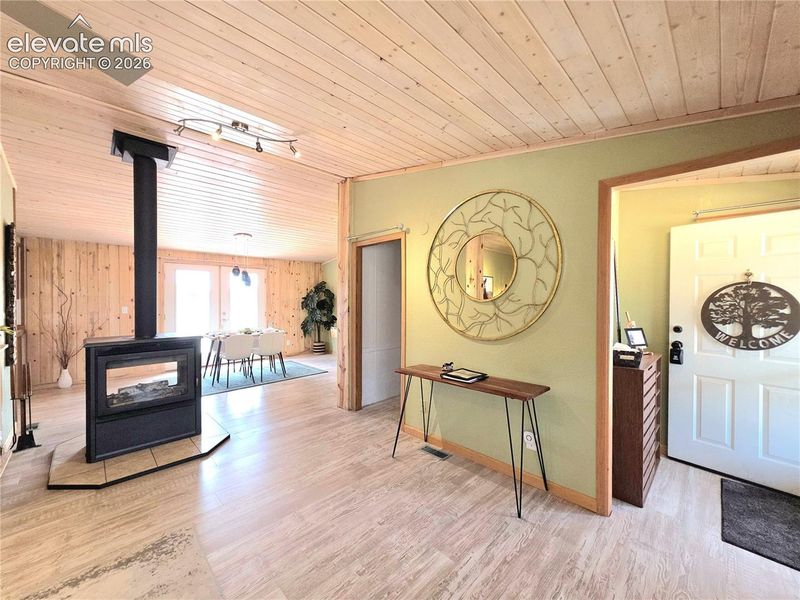 891 S Mountain Estates Rd, Florissant, CO 80816