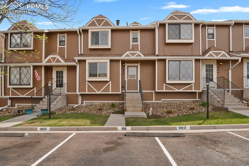 906 London Green Way, Colorado Springs, CO 80906