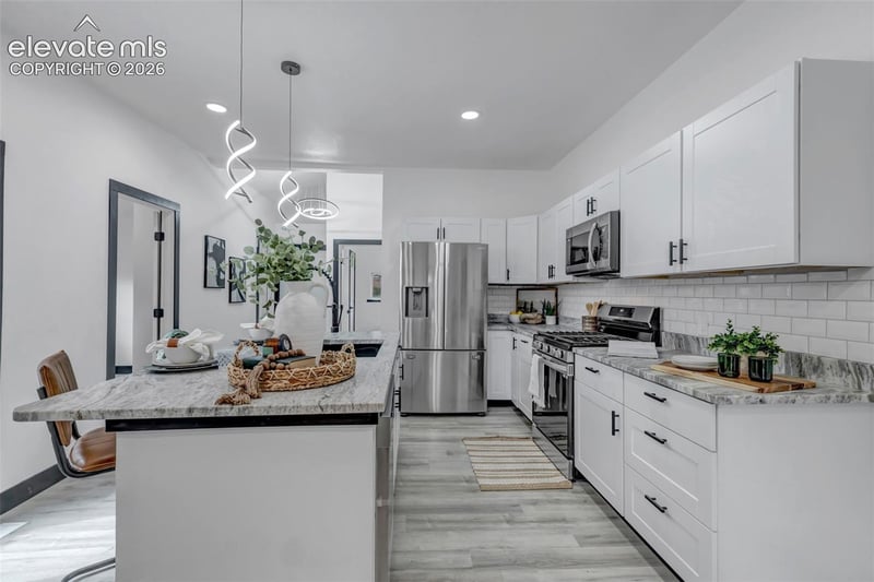 908 E Cimarron St, Colorado Springs, CO 80903