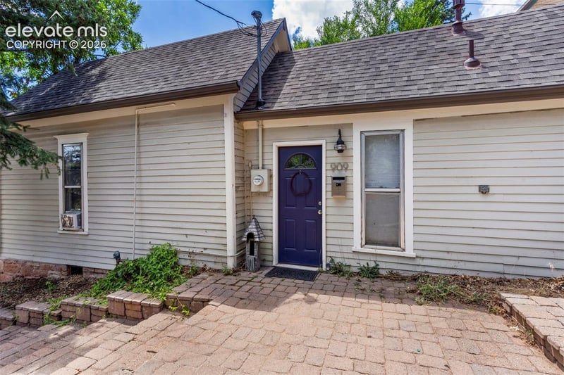 909 Osage Ave, Manitou Springs, CO 80829