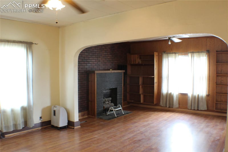 911 E 6th St, Pueblo, CO 81001