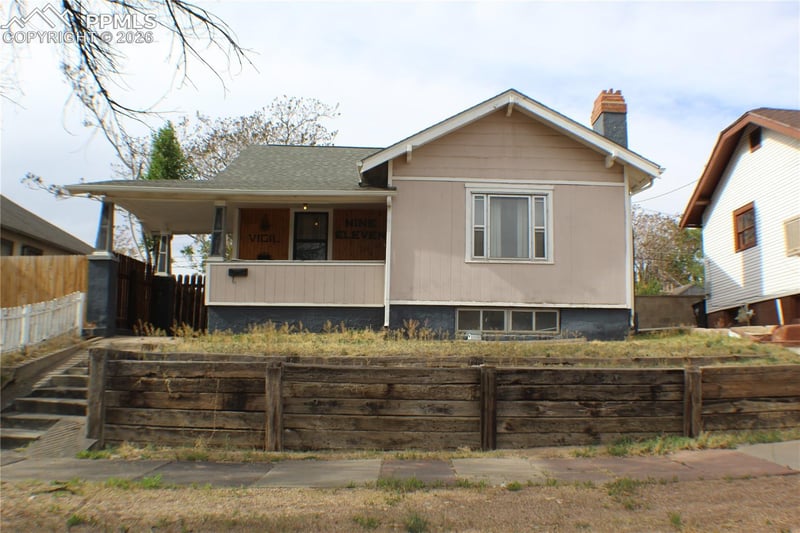 911 E 6th St, Pueblo, CO 81001
