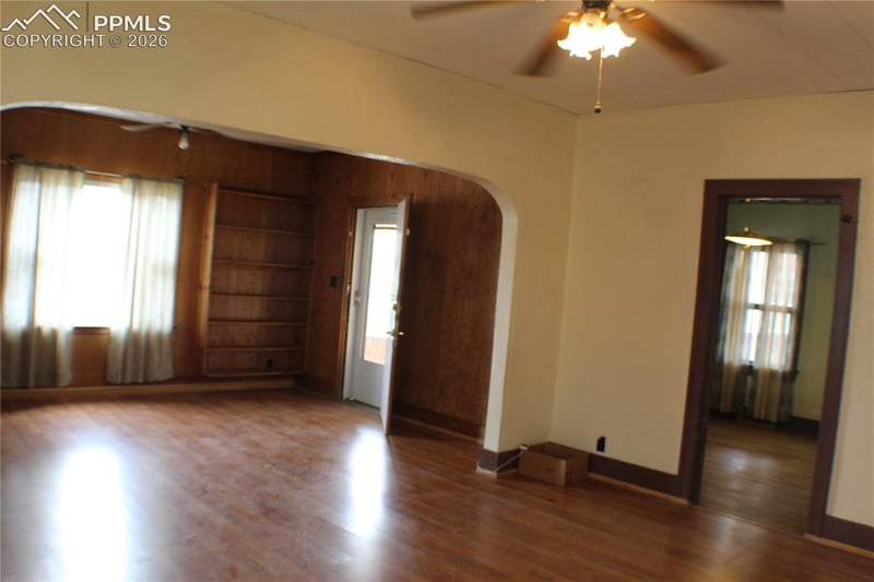 911 E 6th St, Pueblo, CO 81001