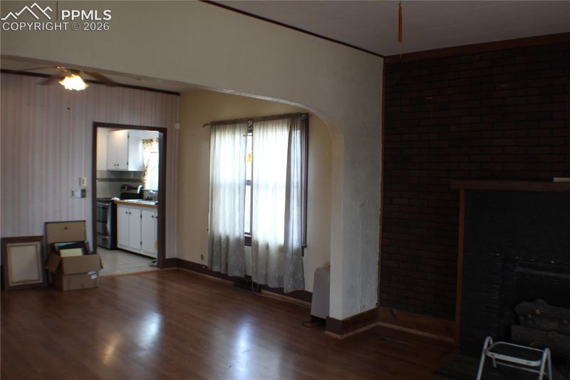 911 E 6th St, Pueblo, CO 81001