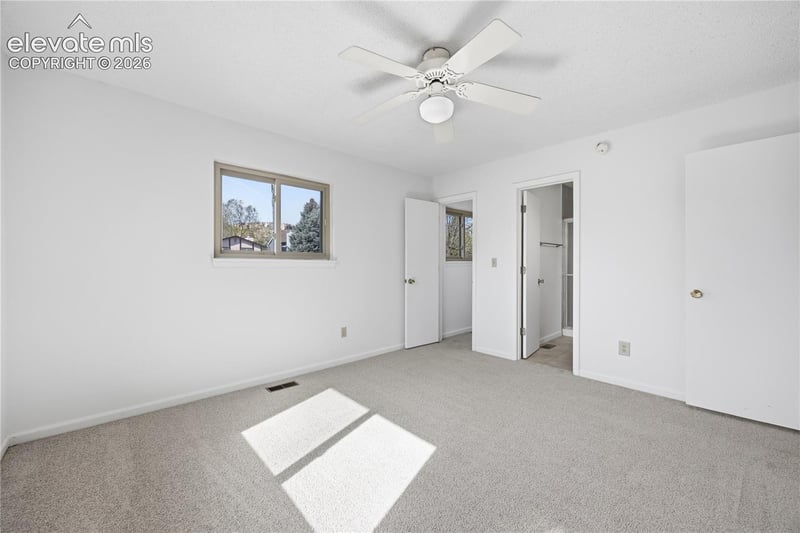 912 Amsterdam Dr, Colorado Springs, CO 80907