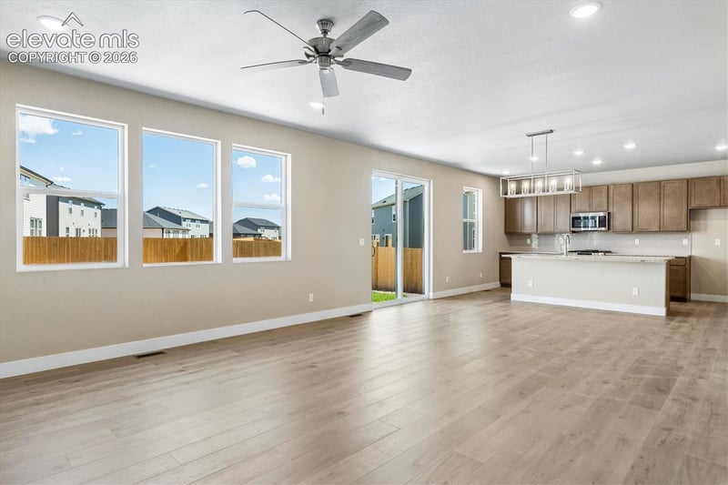 9124 Lanceleaf Dr, Colorado Springs, CO 80925