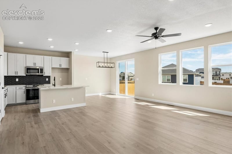 9155 Lanceleaf Dr, Colorado Springs, CO 80925