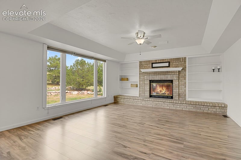916 W Caribou Dr, Monument, CO 80132