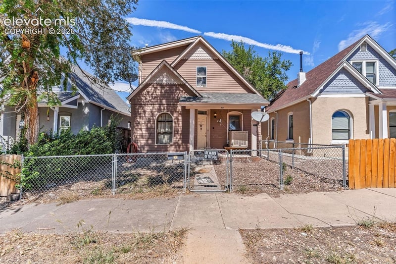 921 E 7th St, Pueblo, CO 81001