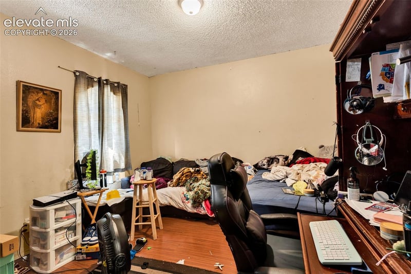 921 E 7th St, Pueblo, CO 81001