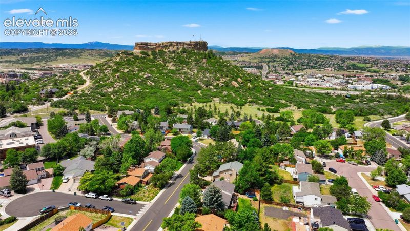 927 Oakwood Dr, Castle Rock, CO 80104
