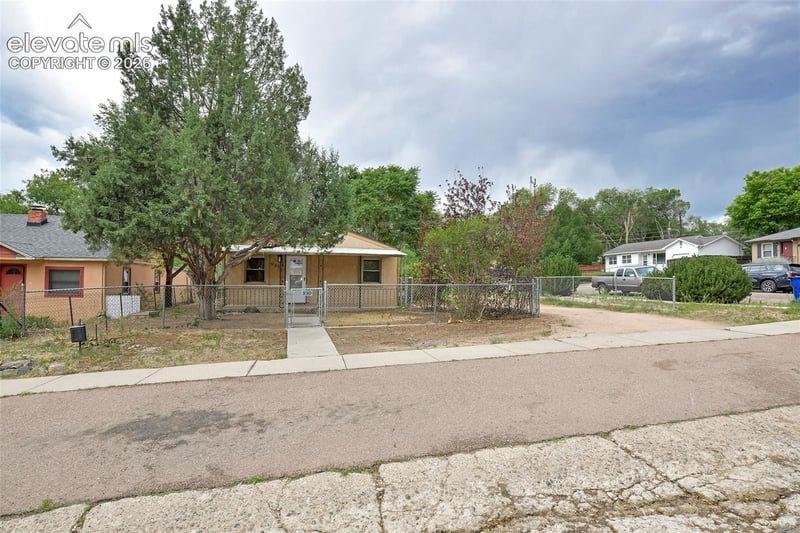 930 Alexander Rd, Colorado Springs, CO 80909