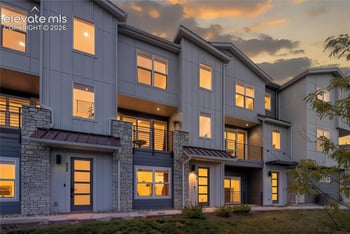 930 Hook Grv, Colorado Springs, CO 80907