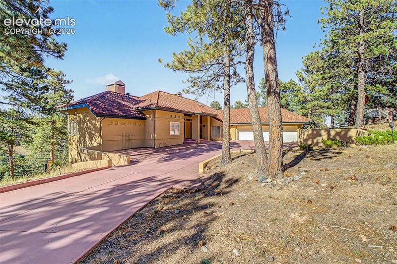 935 Castle Ridge Rd, Golden, CO 80401