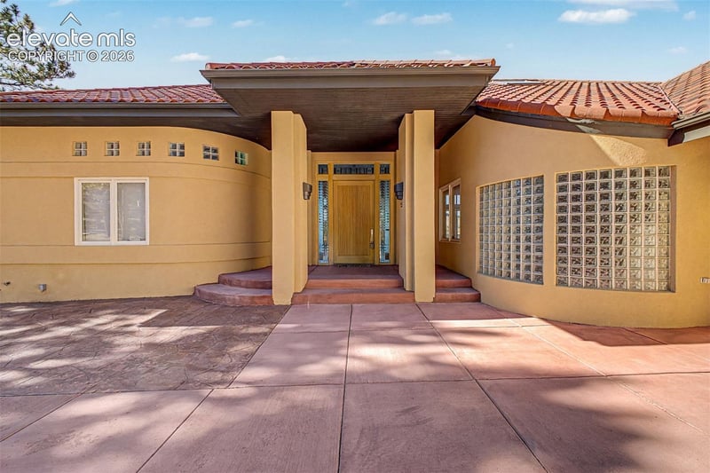 935 Castle Ridge Rd, Golden, CO 80401