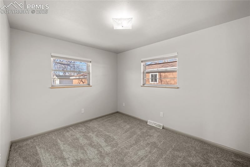 943 Bragdon Ave, Pueblo, CO 81004