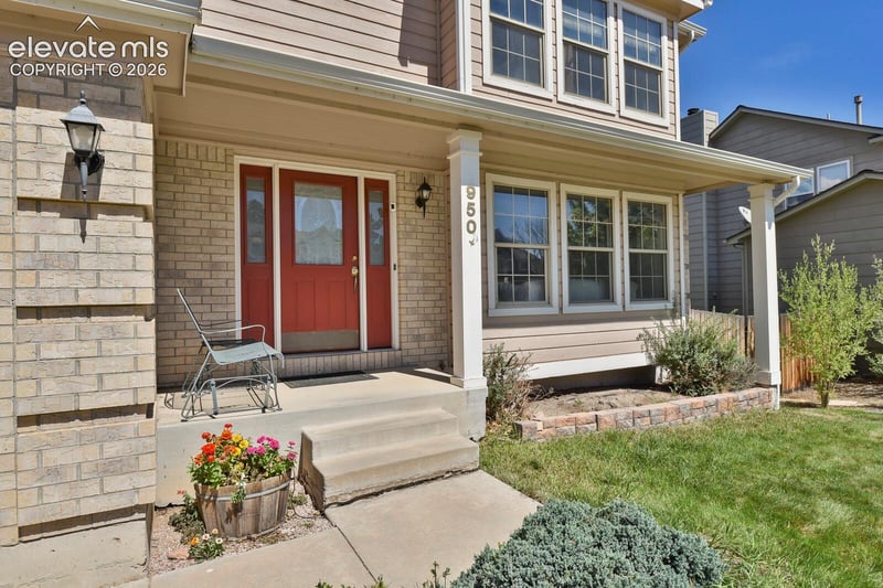 950 Carlson Dr, Colorado Springs, CO 80919