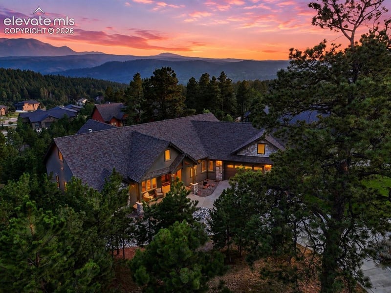 955 Locklin Way, Woodland Park, CO 80863