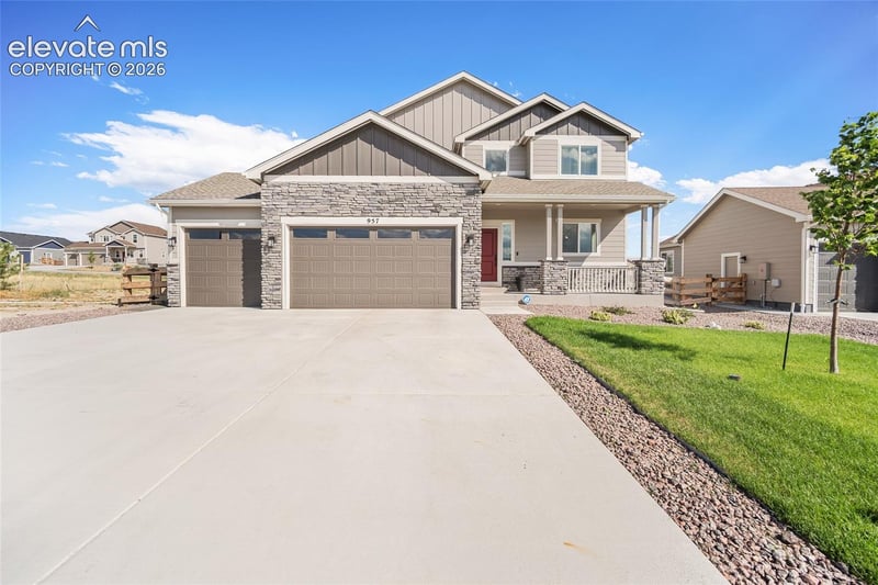957 Sunny Shore Dr, Monument, CO 80132