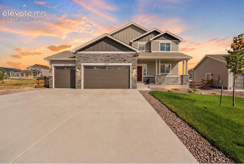 957 Sunny Shore Dr, Monument, CO 80132