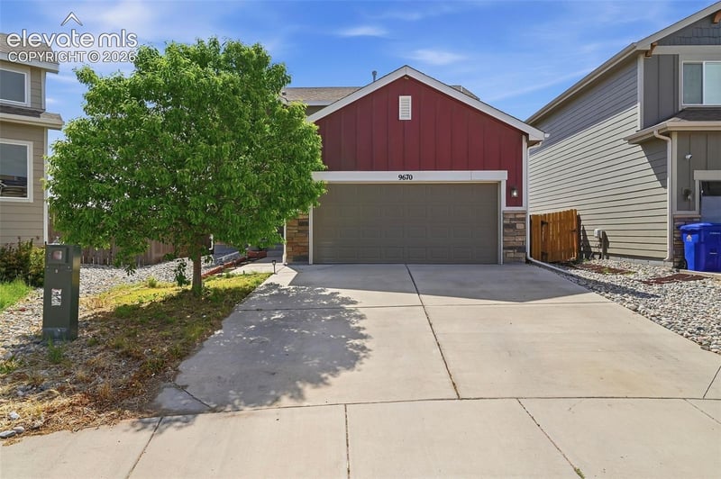 9670 Silver Stirrup Dr, Colorado Springs, CO 80925