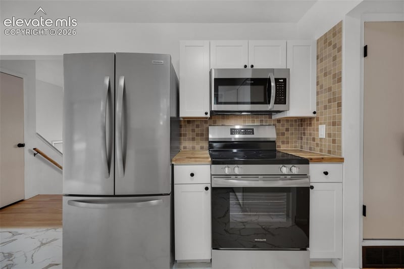 98 Landoe Ln, Colorado Springs, CO 80911