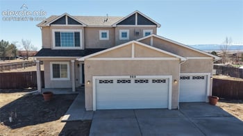 980 W El Nido Dr, Pueblo, CO 81007