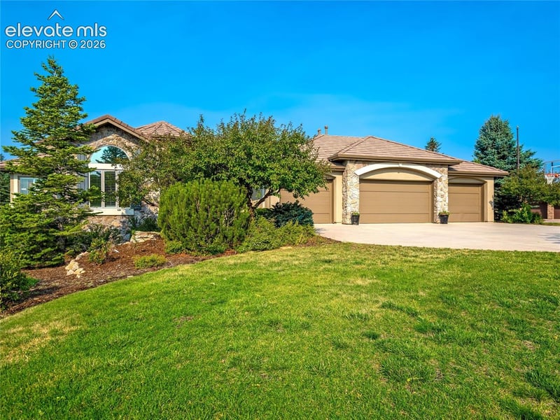 9852 Pine Springs Way, Colorado Springs, CO 80920