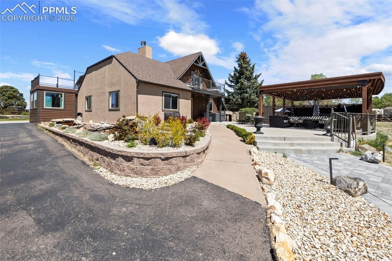 990 Eagle Rock Rd, Colorado Springs, CO 80918
