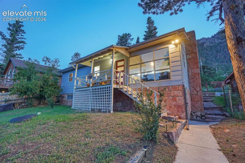 9955 Mesa Rd, Cascade, CO 80809
