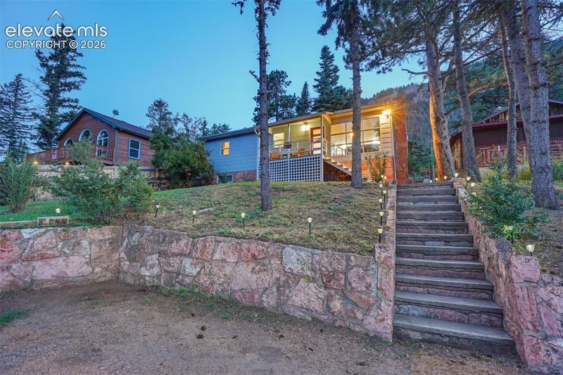 9955 Mesa Rd, Cascade, CO 80809