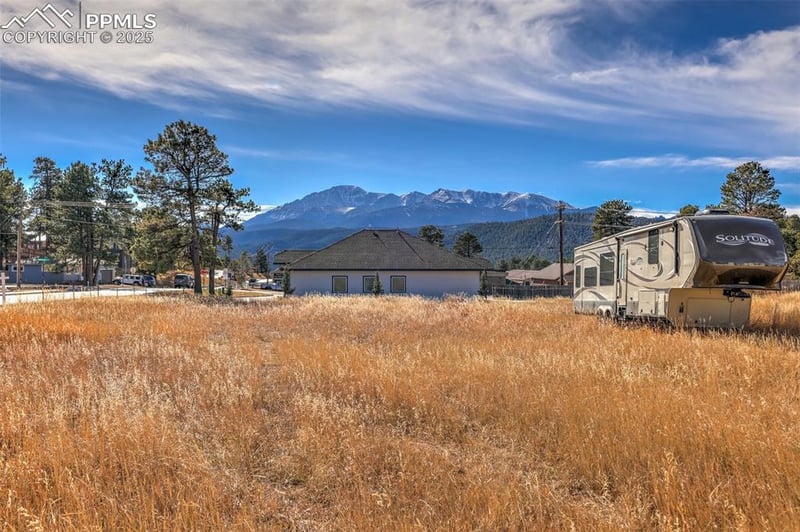 Baldwin St, Woodland Park, CO 80863