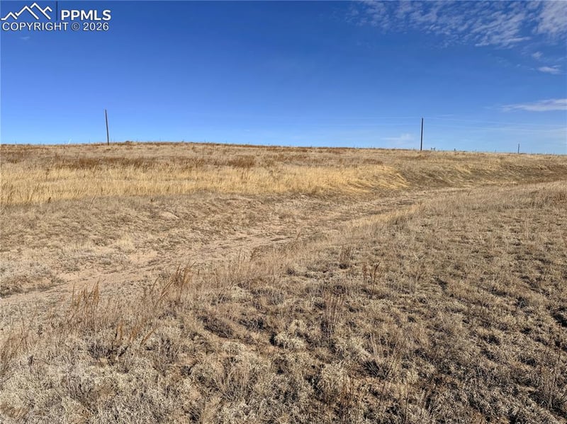 1 Mulberry Rd, Calhan, CO 80808