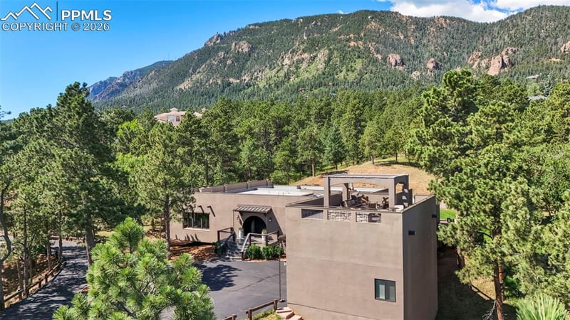10 Chase Ln, Colorado Springs, CO 80906