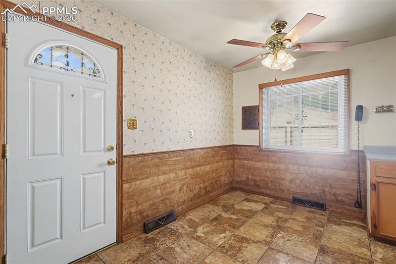 10 N Garo Ave, Colorado Springs, CO 80909