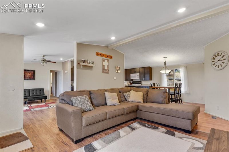 10 High Road Dr, Divide, CO 80814