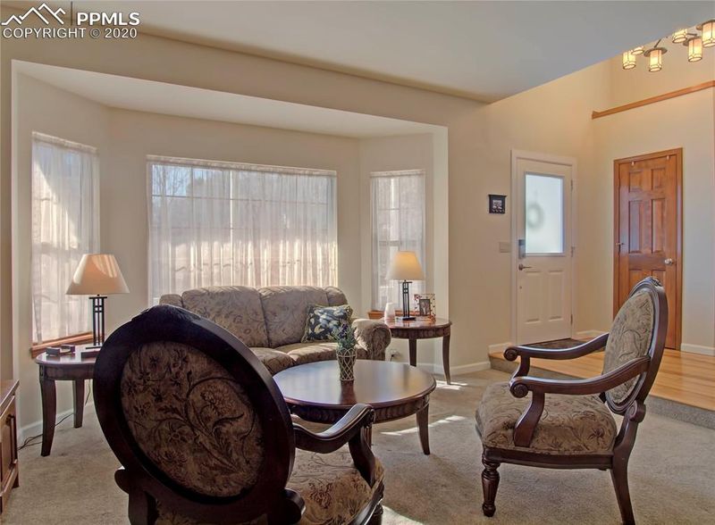 10 Langley Pl, Colorado Springs, CO 80906