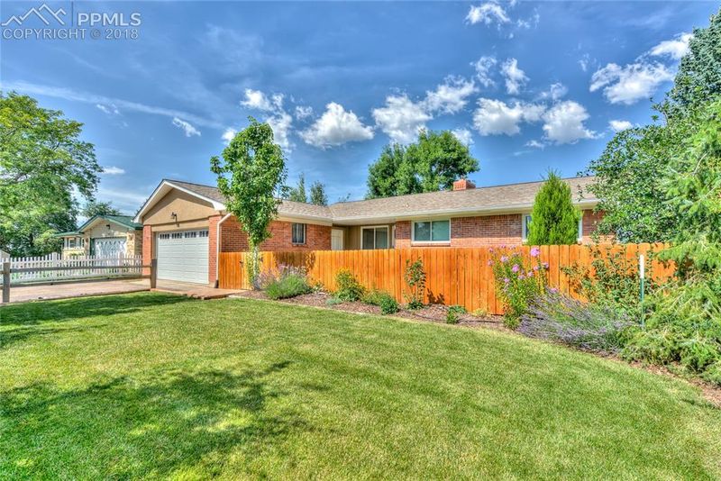 10 Westmark Ave, Colorado Springs, CO 80906
