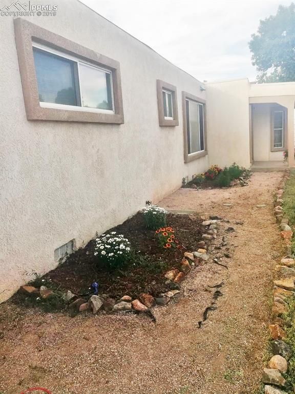 100 Steven Dr, Colorado Springs, CO 80911