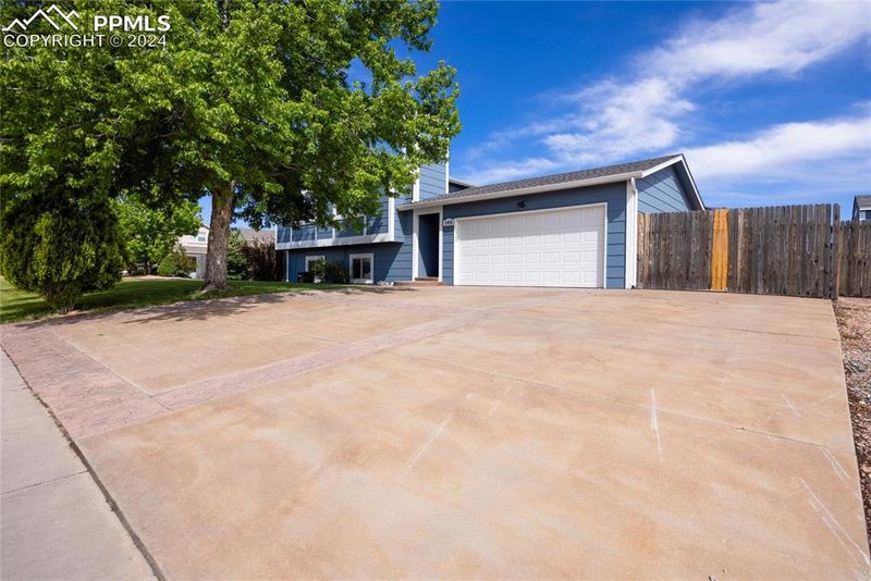 100 Yearling Ct, Fountain, CO 80817
