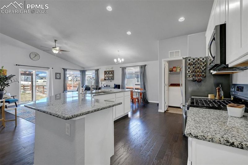 10002 Emerald Vista Dr, Peyton, CO 80831