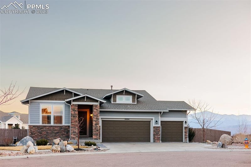 10004 Crews Gulch Ct, Colorado Springs, CO 80924