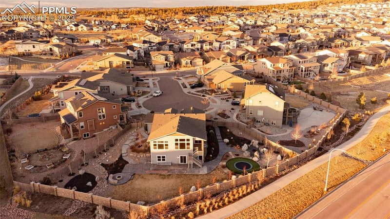 10004 Crews Gulch Ct, Colorado Springs, CO 80924