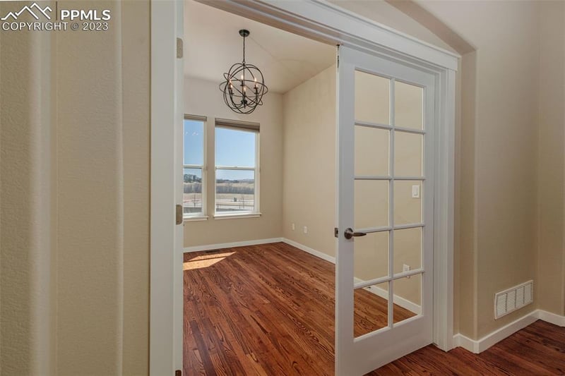 10004 Crews Gulch Ct, Colorado Springs, CO 80924