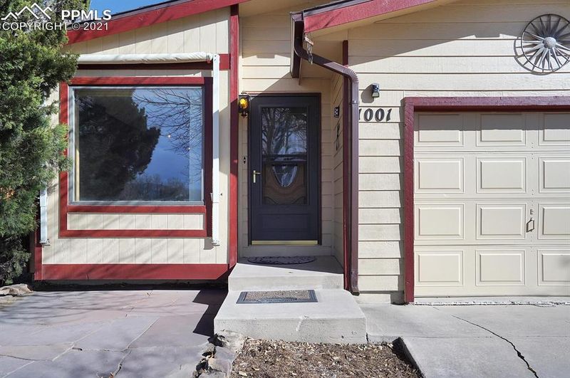 1001 Rustique Dr, Fountain, CO 80817