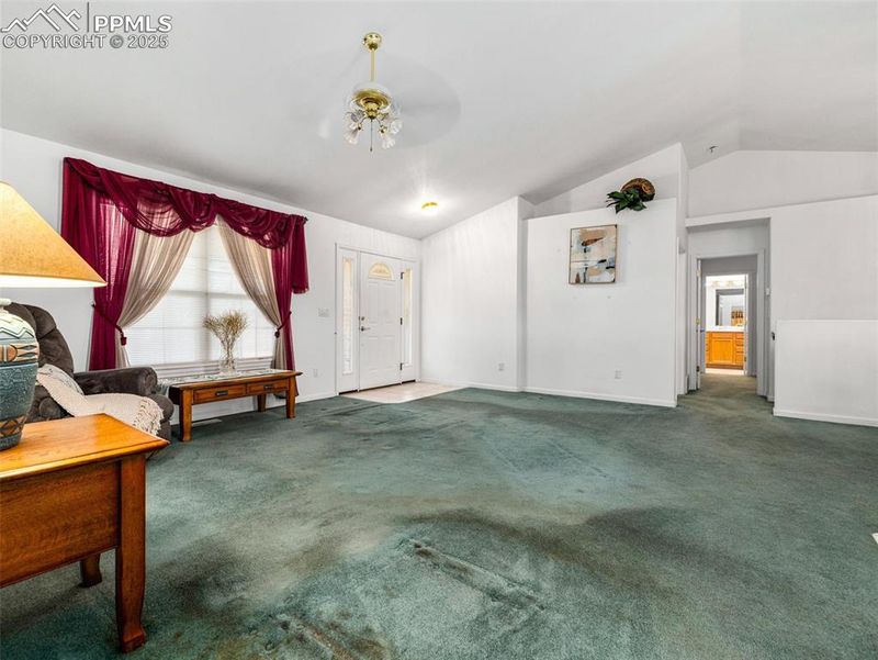1003 S Quantico Dr, Pueblo, CO 81007
