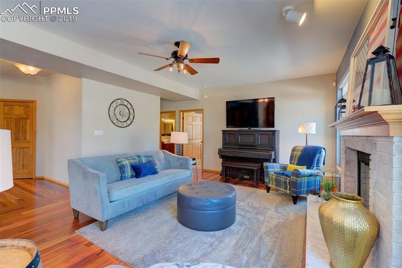 10035 Devonwood Ct, Colorado Springs, CO 80920