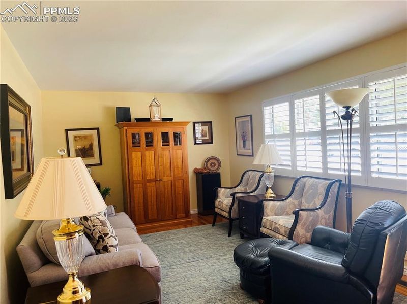 1004 Alexander Cir, Pueblo, CO 81001