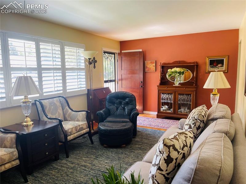 1004 Alexander Cir, Pueblo, CO 81001