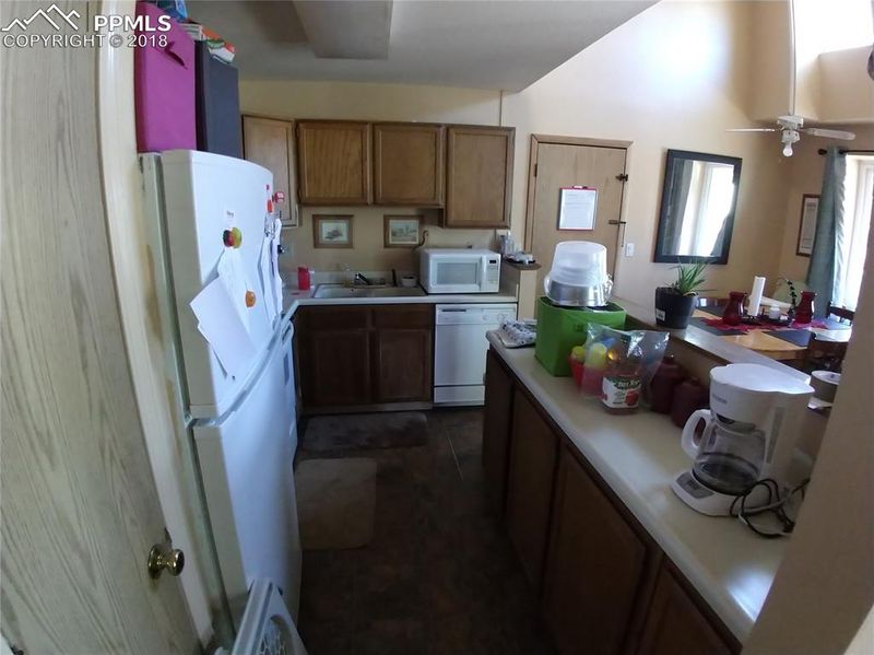 1005 Greenbrier Dr, Colorado Springs, CO 80916